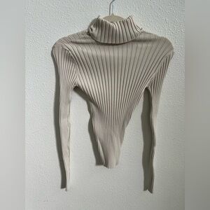 Basic turtleneck long sleeve top